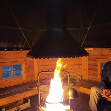 Prázdninový dům Viihtyisae Ja Tilava Moekki, Pytkykaksonen B *