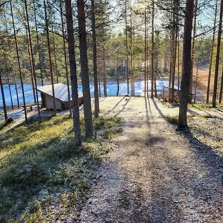 Viihtyisae Ja Tilava Moekki, Pytkykaksonen B